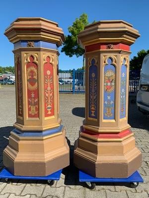 Standing Pedestals style Gothic - Style en wood polychrome, Belgium 19th century ( anno 1890 )