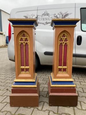 Statue Stands style Gothic - style en Wood Polychrome, Belgium 19 th century