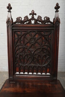 Throne Chairs  style Gothic - Style en Oak Wood, France 19 th century