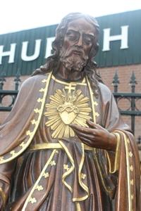 Hand-Carved Statue St. Mary With Child & Sacred Heart en wood oak, Belgium 19th century