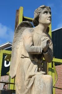 Handcarved Sandstone Angels en Sandstone, France 19th century