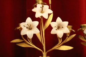 Lilies Candle Holders en Brass / Bronze / Porcelain Lilies, France 19th century (1875)