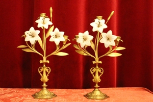 Lilies Candle Holders en Brass / Bronze / Porcelain Lilies, France 19th century (1875)