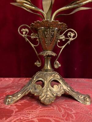 Floral Candle - Holders style Neo Classicistic en Brass / Bronze , France 19 th century