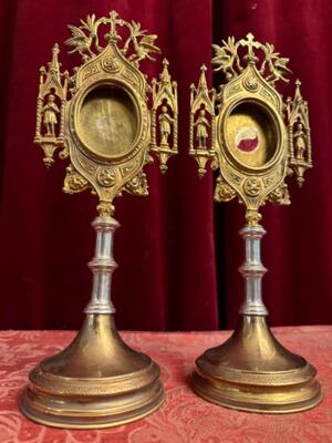 Reliquaries style Neo Classicistic en Brass, France 19 th century ( Anno 1885 )