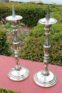 Candle Sticks Measures Without Pin style neo classisistical en Bronze, France 19th century