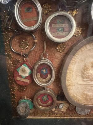 Reliquaries en Wood / Glass, Belgium  19 th century