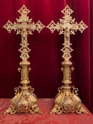 Altar - Crosses style Romanesque en Brass / Bronze / Polished and Varnished, France 19 th century ( Anno 1875 )