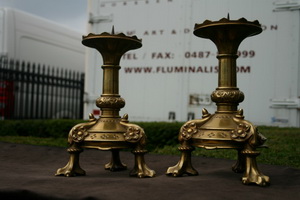 Candle Sticks style Romanesque en Brass / Bronze / Gilt, France 19th century