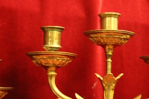 Candle Sticks style Romanesque en Bronze / Gilt, France 19th century (1870)