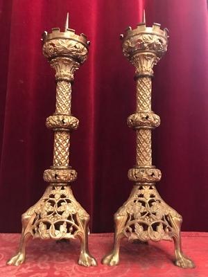 Candle Sticks Measures Without Pin style Romanesque en Bronze / Gilt, France 19th century