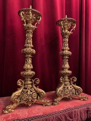 Candle Sticks Measures Without Pin style Romanesque en Bronze / Gilt, France 19th century ( anno 1890 )