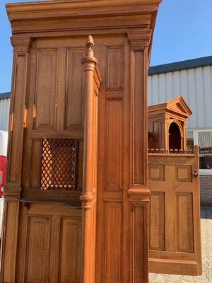 Confessionals style Romanesque en Oak Wood, Belgium 19th century