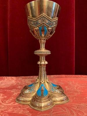 Promanesque-Style Full Silver/Gilt Chalice & Ciborium, Richly Enamelled, With Paten, In Very Good Condition, No Dents Or Cracks. style Romanesque en full silver / enamel medalions, France 19th century ( anno 1865 )