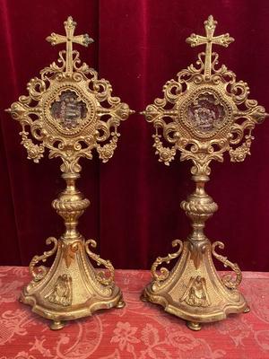 Reliquary - Relics style Romanesque en Bronze / Gilt / Glass / Red Seal, France 19th century ( anno 1865 )
