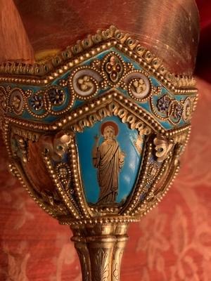 Romanesque-Style Full Silver/Gilt Chalice & Ciborium, Richly Enamelled, With Paten, In Very Good Condition style Romanesque en full silver / enamel medalions, France 19th century ( anno 1865 )