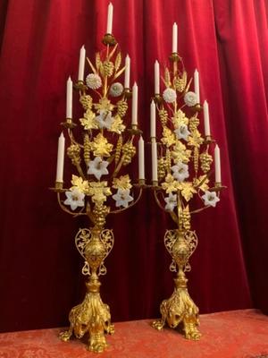 Flower Candle Holders style Romanesque - Style en Brass / Bronze / Gilt / Porcelain Flowers, France 19th century ( anno 1875 )