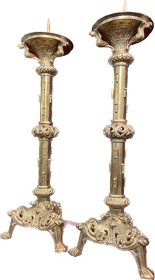 Large Candle Sticks Holders Measures Without Pin style Romanesque - Style en Bronze Gilt, France 19 th century ( Anno 1890 )