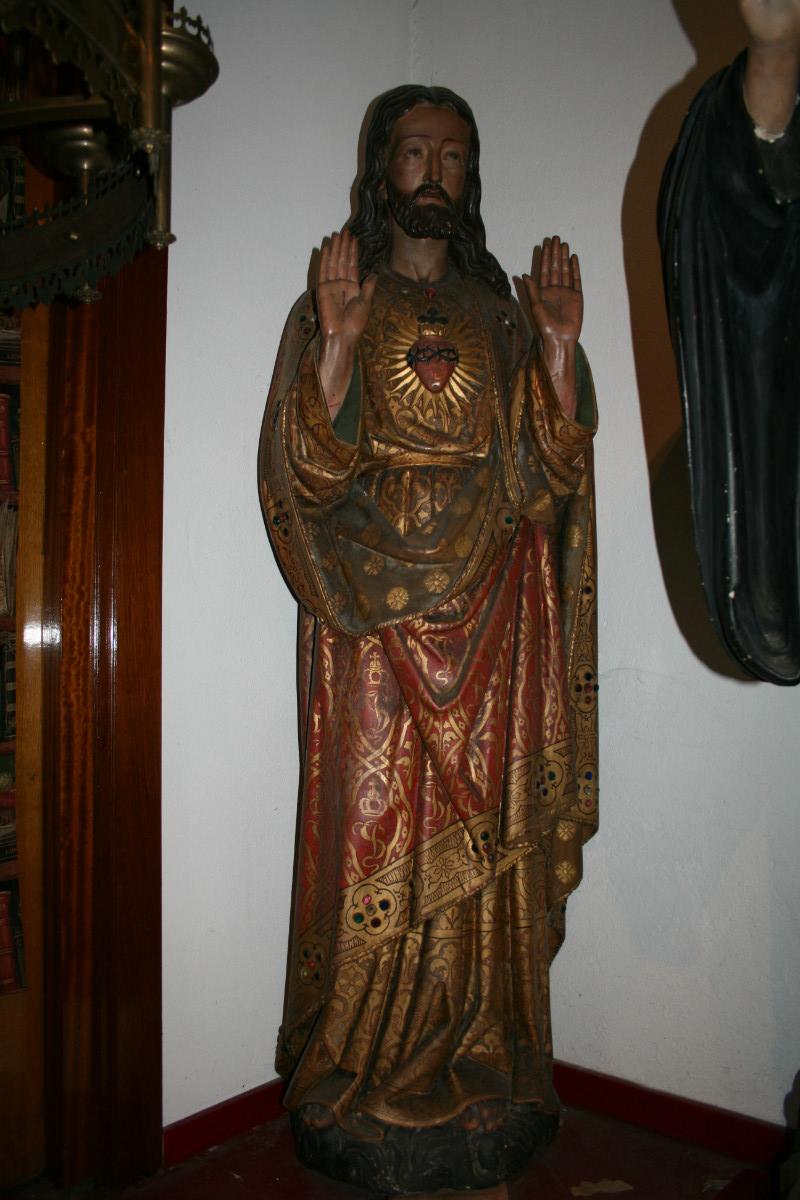 RELIGIOUS STATUE WOOD H.HEART