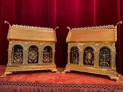 Exceptional Pair Of Large Multi - Reliquaries In Original En Perfect Condition For Names : See Detail - Pictures. Higher Price - Range style Romanesque - Style en Bronze / Polished and Varnished, France 19 th century ( Anno 1865 )