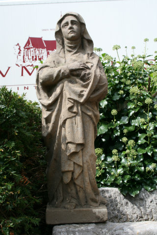 SANDSTONE STATUE