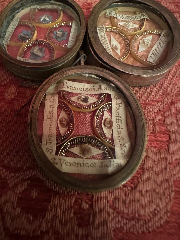 Series Of 7 Multi - Reliquaries Ex Ossibus Relics Of 20 Important Saints