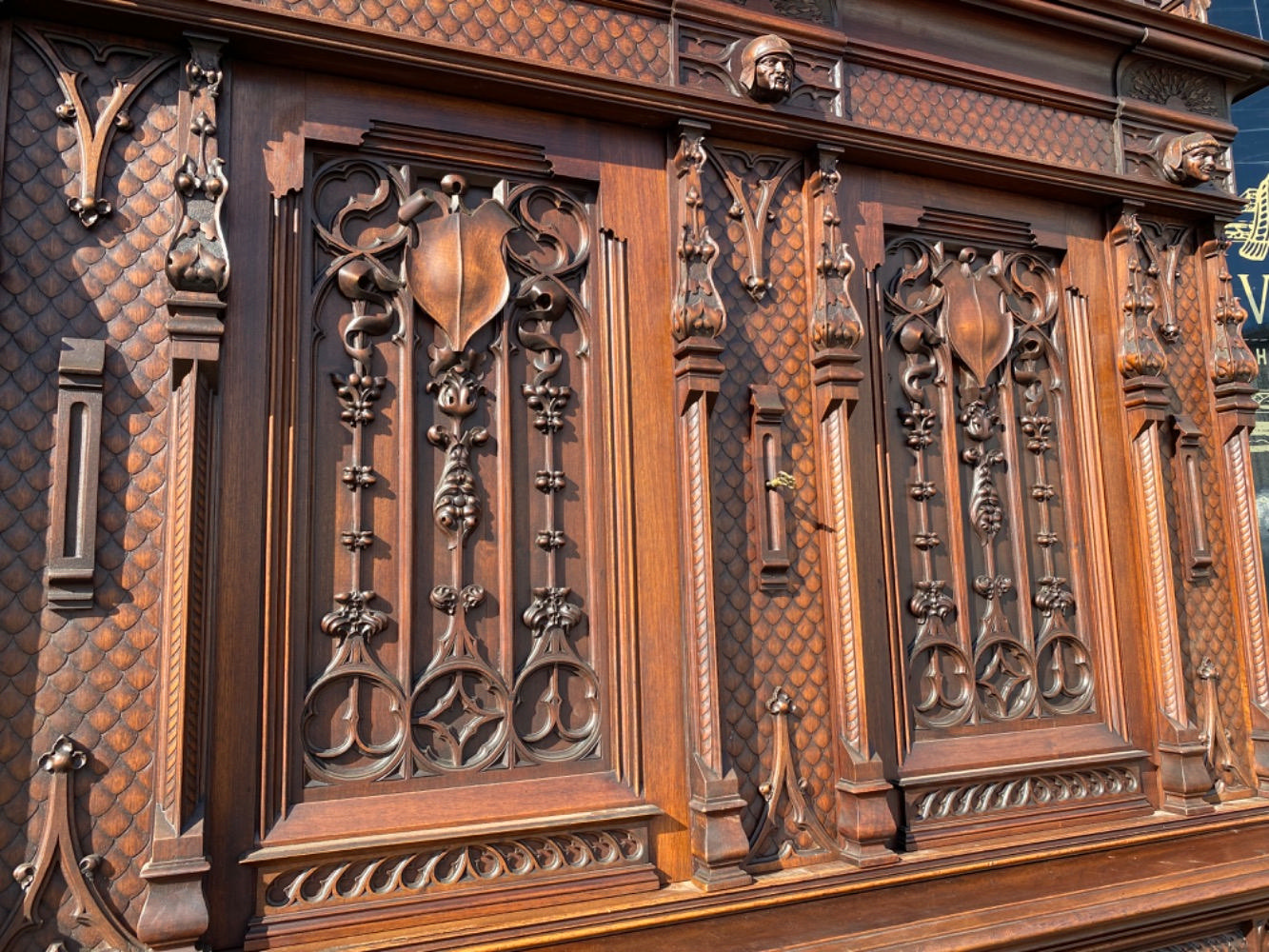 Set 13 Pieces Gothic - style Complete Dining Set