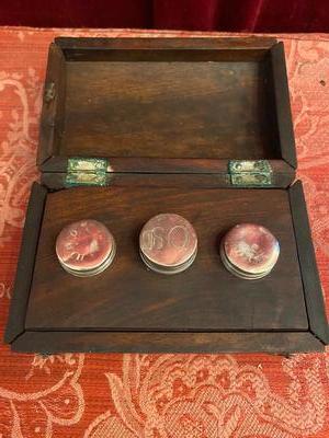 Chrismatorium en Wooden Box / Full Silver, Belgium 18th century