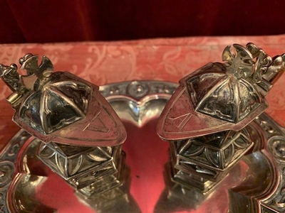 Cruets style Gothic - style en full silver, Belgium 19th century