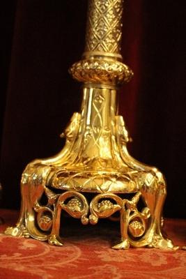 6 Matching Candle Sticks Measures Without Pin. style Romanesque en Bronze / Polished and Varnished, France 19th century ( anno 1880 )