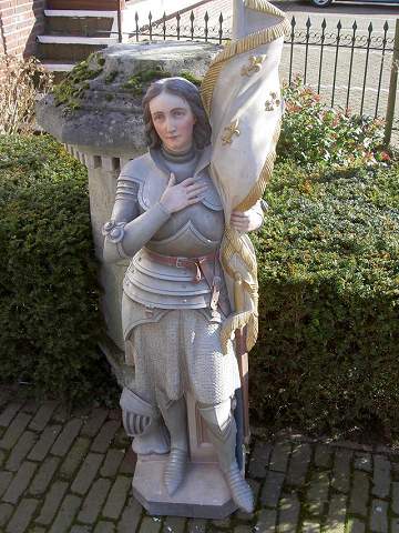 STATUE ST. JEANNE D ARC 