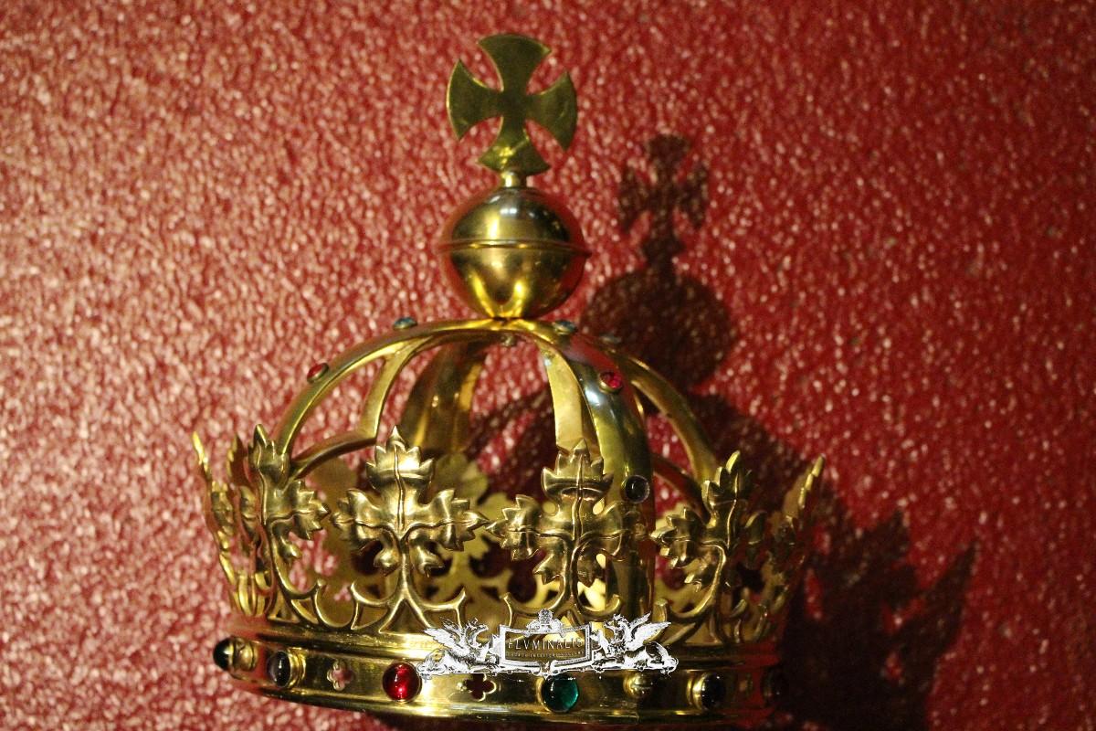 1 gothic Crown - Crowns & Lanterns - Fluminalis